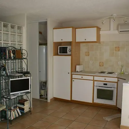 34, Port Nature Village, Quartier Naturiste Apartment
